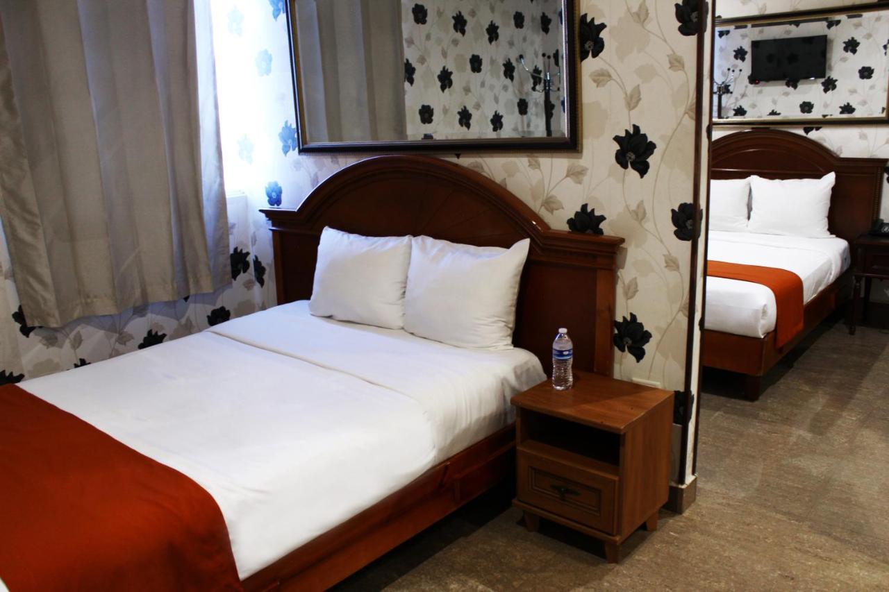 El Regio Hotel Monterrey Buitenkant foto