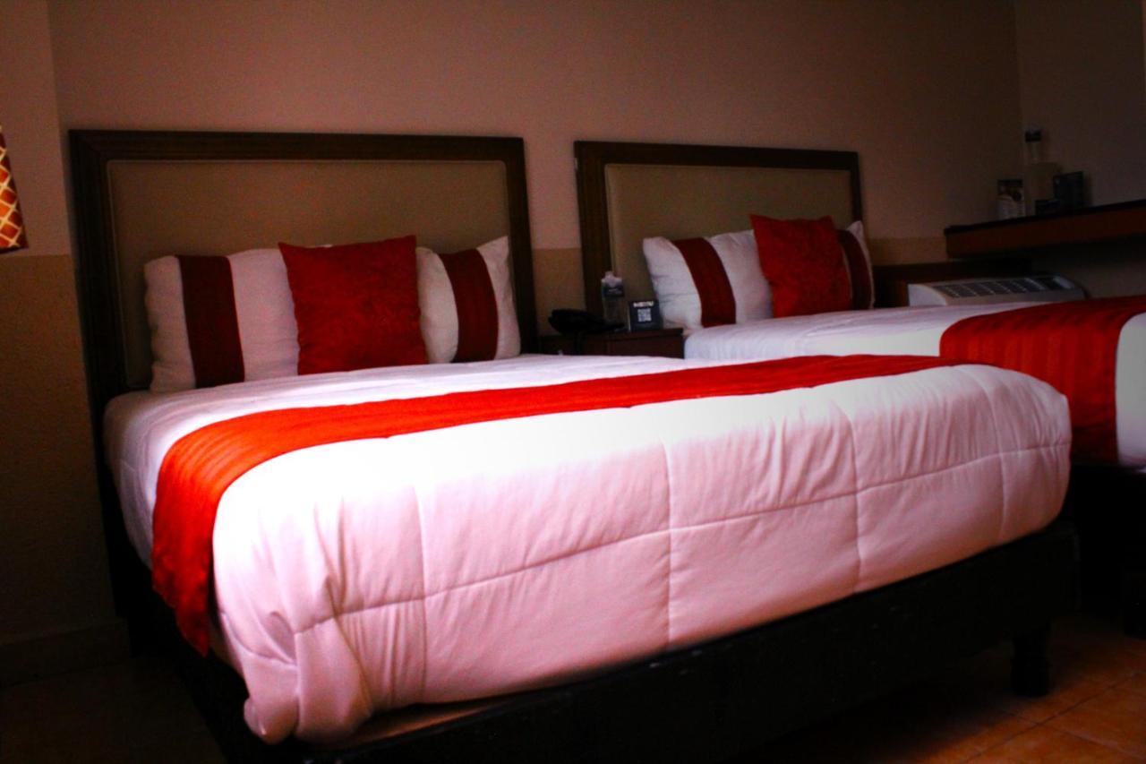 El Regio Hotel Monterrey Buitenkant foto
